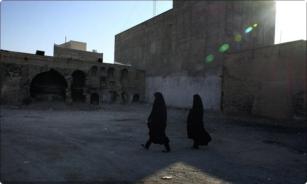 تعداد زنانی که در فضای بی دفاع شهری اصفهان آسیب می بینند رو به افزایش است