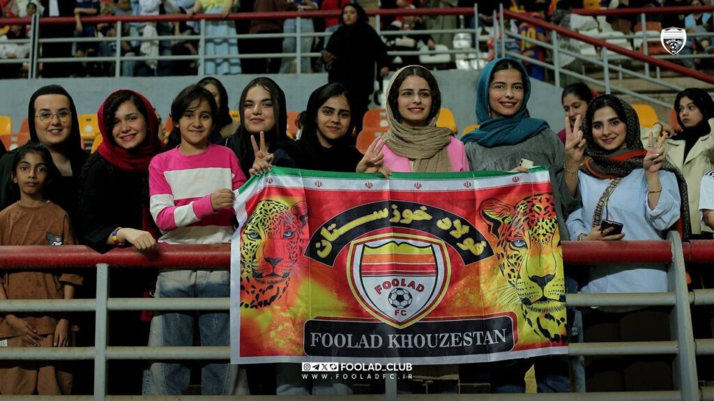 اولین حضور زنان در ورزشگاه اهواز